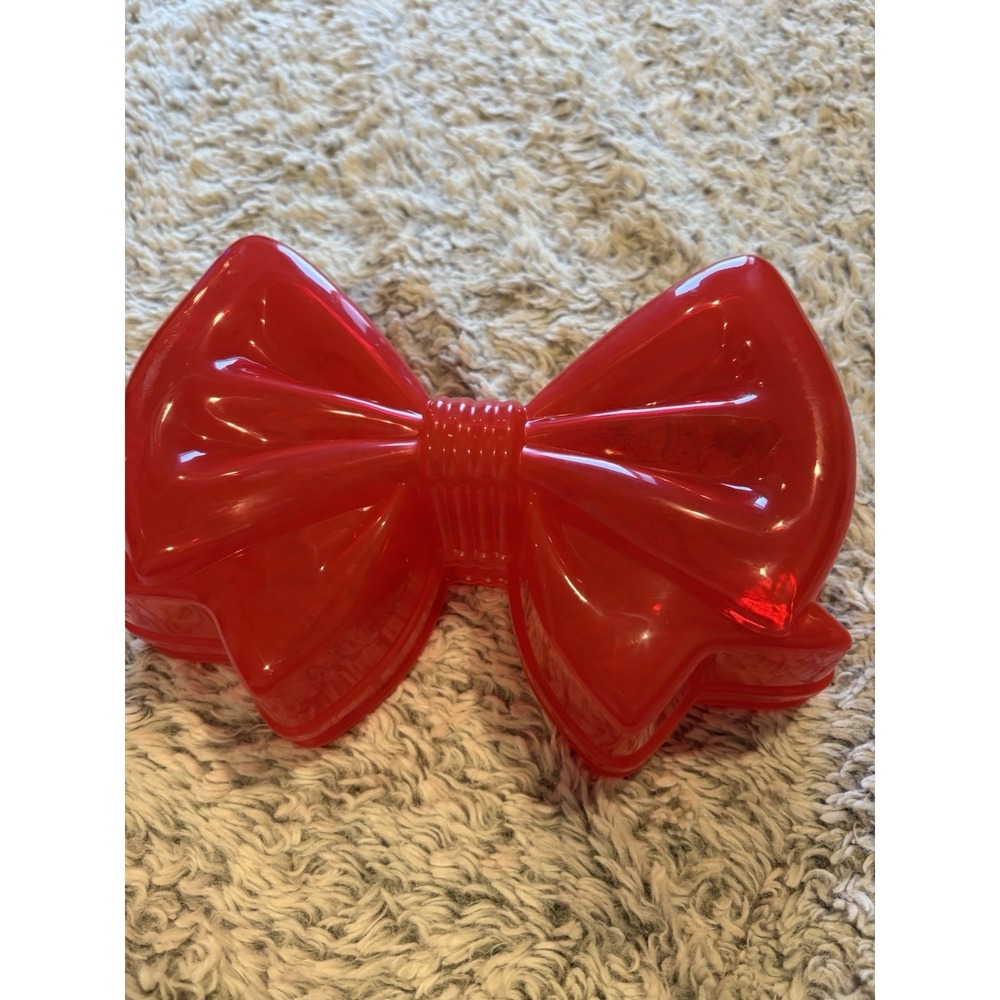 Way to Celebrate Bow Container Red Plastic‎ Gift Box Valentine 6.12in NWT 27849